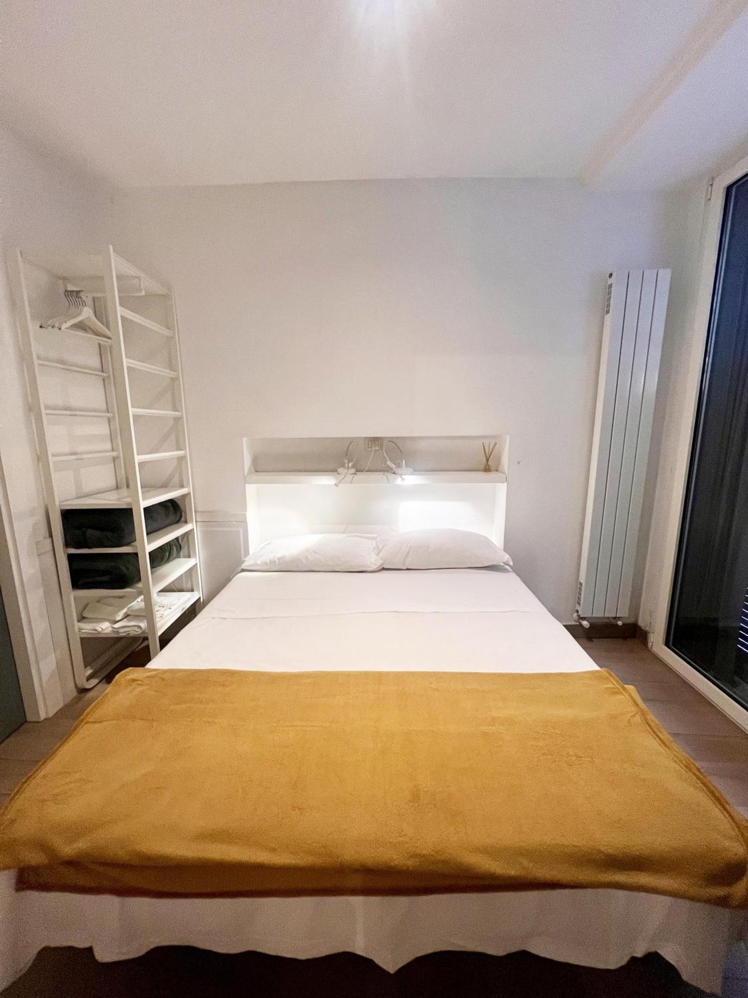 Apartamento Residenza San Biagio Nápoles Exterior foto